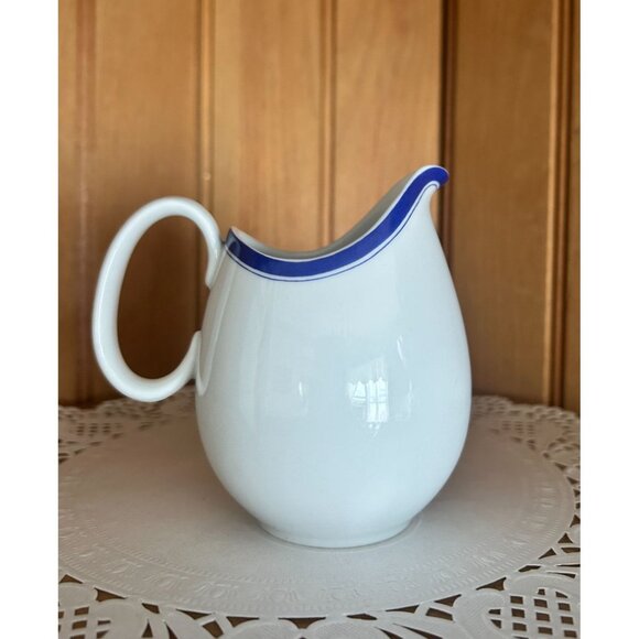 Vintage Porcelain Creamer Blue White MCM Thomas China Germany - Picture 4 of 7